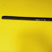 фото thumb №7, Молдинг уплотнитель левый перед ford focus 5 дверь 4m51a25605 nr116