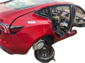 фото thumb №6, Tesla модель 3 рестайлинг 2024 highland крышка багажника комплектная лампы камера