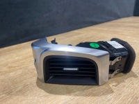 Купить Решётка обдув левая перед jaguar e-pace j9c3018b09ad, фото thumb