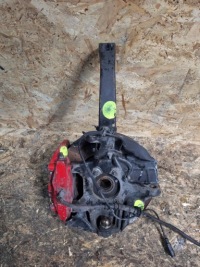 фото thumb №2, Поворотний кулак перед права alfa romeo 159 brembo