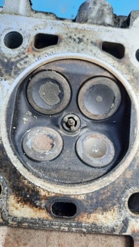 фото thumb №4, Volvo c30 s40 v50 2.4b головка 8642289 003