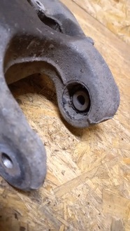 фото thumb №13, Audi a4 b6 2.5 v6 tdi cabrio рычаг задняя