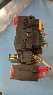 фото thumb №4, Коробка предохранителей vw sharan 1.9tdi 97r