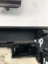 фото thumb №6, Toyota auris ii перемикач скло лівий задня 74272-02630