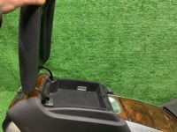 Mercedes w251 подлокотник туннель бардачок средний r-klasa Киев, фото thumb