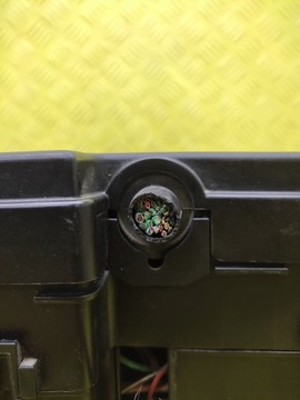 фото thumb №7, Volvo v50 2.5 коробка запобіжників 518818000