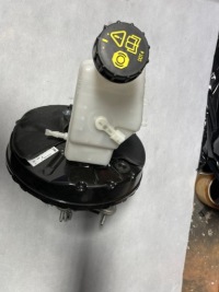 Купить Renault arkana усилитель тормозов тормоза автоматическая коробка передач 472104802r, фото thumb