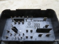 фото thumb №4, Коробка предохранителей 1.6tdi passat b7