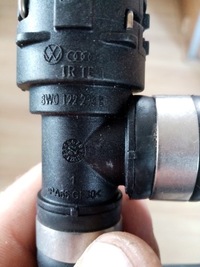 фото thumb №1, Audi q5 wąż wody патрубок 1153