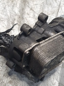 фото thumb №11, Основание фильтра масла оригинальный номер 9685997780 citroen c5 iii 2.0hdi 10r.