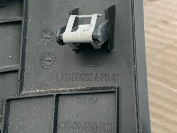 фото thumb №10, Ford mustang mach-e rwd 21r пластик захист панелі консолі оригінал