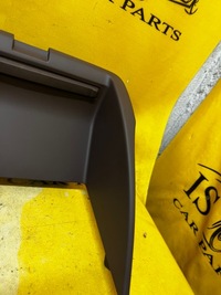 фото thumb №3, Захист пластик заглушка підлокітника зад audi a8 d4 захист колонки