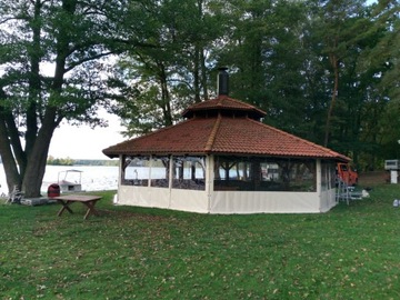Покрытие террасы, обустройство беседки, пленка