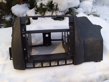 фото thumb №1, Рамка радио консоль средняя skoda fabia i 6y1858089a