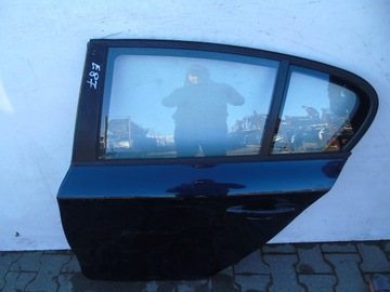 фото thumb №1, Двері ліві зад bmw 1 e87