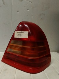 фото thumb №1, Лампа правая задняя mercedes-benz w202