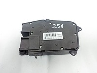 фото thumb №10, Mercedes-benz r w251 2012 панелі керування, перемикачі