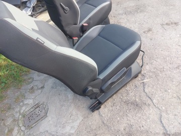 фото thumb №9, Сидіння перед dacia duster iii 24- європа