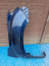 фото thumb №1, Крыло правый передний dacia duster ii 2017r-