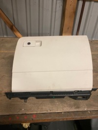 фото thumb №1, Vw passat b8 бардачок пассажира 3g1857097n