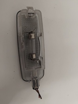 фото thumb №9, Audi лампа освітлення кабіни 8l0947105a