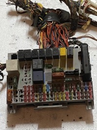 фото thumb №1, Коробка предохранителей opel astra ii 90589966