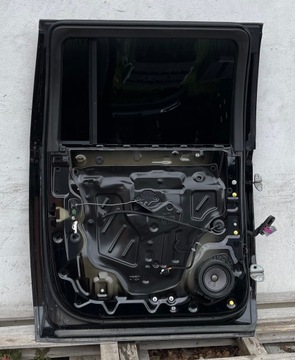 фото thumb №12, P8 gmc yukon xl denali iv 2015 - ліві двері зад задні комплектні