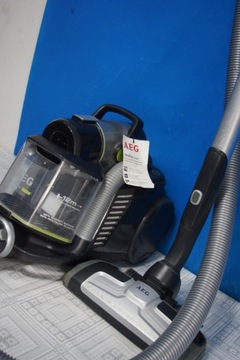 Пылесос без мешка AEG UltraFlex AUFGREEN CER1 / 800 Вт / 75 дБ