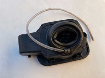 фото thumb №5, Кришка заливання 5c6809857 5c6809909d vw jetta 5c6 рестайлінг tdi lc9a