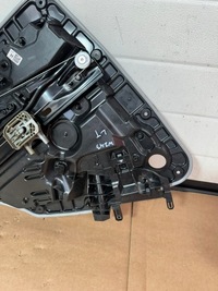 фото thumb №7, Підйомник скло лівий задня, задній mercedes w243, h243, w247, h247