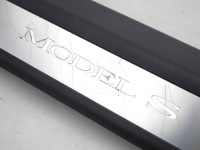 фото thumb №11, Tesla модель s 2015 накладка пороговая дверь передних 103039300b