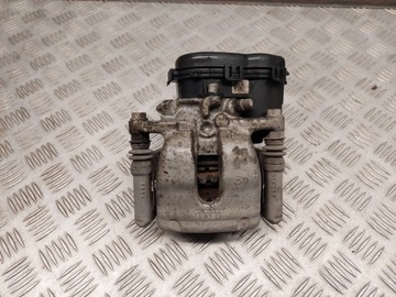 фото thumb №6, Mercedes-benz gla w156 a2464230898re зад сторона правая зажимы