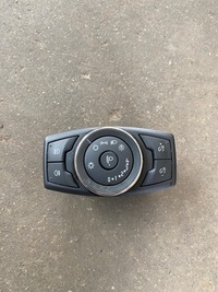 фото thumb №1, Ford ranger v переключатель света dg9t-13d061-hdw