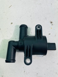 фото thumb №1, Электроклапан насос воды 4h0121671d audi vw skoda seat 2.0 tdi 04-11