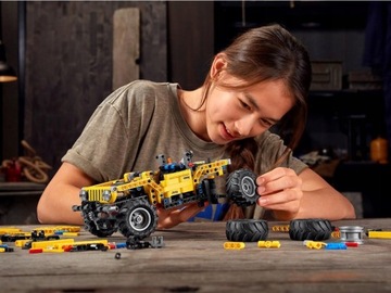 Lego Technic Jeep Wrangler 42122