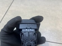 фото thumb №5, Кнопка света аварийных mazda mpv 2.0 d lc62664h0