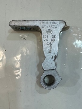 фото thumb №1, Петля двері правий зад vw passat b8 8v5833404c