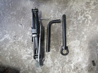 фото thumb №1, Домкрат dacia sandero iii 995501312r