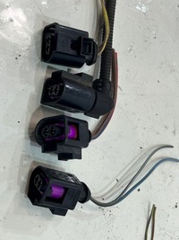 фото thumb №1, Штекер колодка audi a5 8t 4d0971992