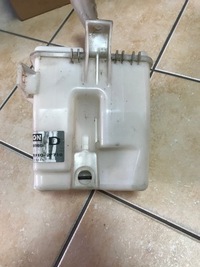 фото thumb №8, Nissan оригінальний номер 28910-2f710 primiera бак рідини