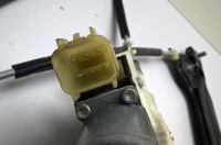 Maserati levante gts modena s подъемник стекло дверь левый задний  оригинальный номер 670176159 в Украине, фото thumb