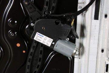 фото thumb №6, Bmw g30 люк скляний дах зсувний скло