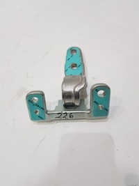 фото thumb №1, Петля крышки багажника mercedes a2057401400