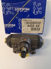 фото thumb №1, Цилиндрик тормозной peugeot 405 оригинальный номер 440262