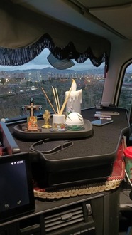 фото thumb №10, Полка stolik na приборная панель tir volvo fh 5 большая с szufladami