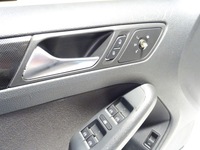 фото thumb №8, Обшивка двері перед лівий vw jetta vi 6 10-18 europa