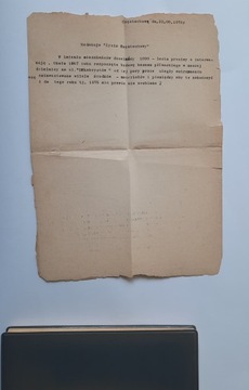 Два военных календаря 1976 года.