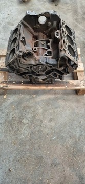 BLOK SILNIKA 059023aq 3.0 TDI CLA stan bdb