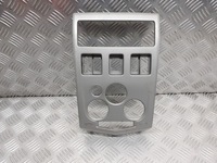 фото thumb №1, Консоль средняя dacia logan i