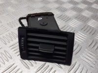 фото thumb №1, Решётка обдув правая audi a4 b6 8e0820902f